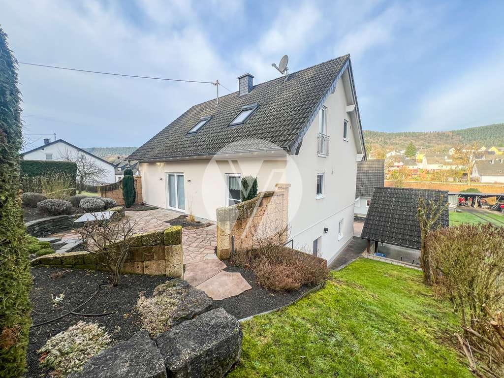 Immobilie in Föhren - Attraktives Mehrfamilienhaus mit 3ETW // Solide und gepflegte Immobilie in naturnaher Ortsrandlage - Bild 2