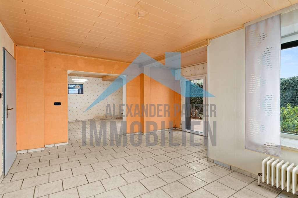 Immobilie in Edermünde - Freistehendes Einfamilienhaus mit Einliegerwohnung in ruhiger Lage von Edermünde-Grifte! - Bild 2