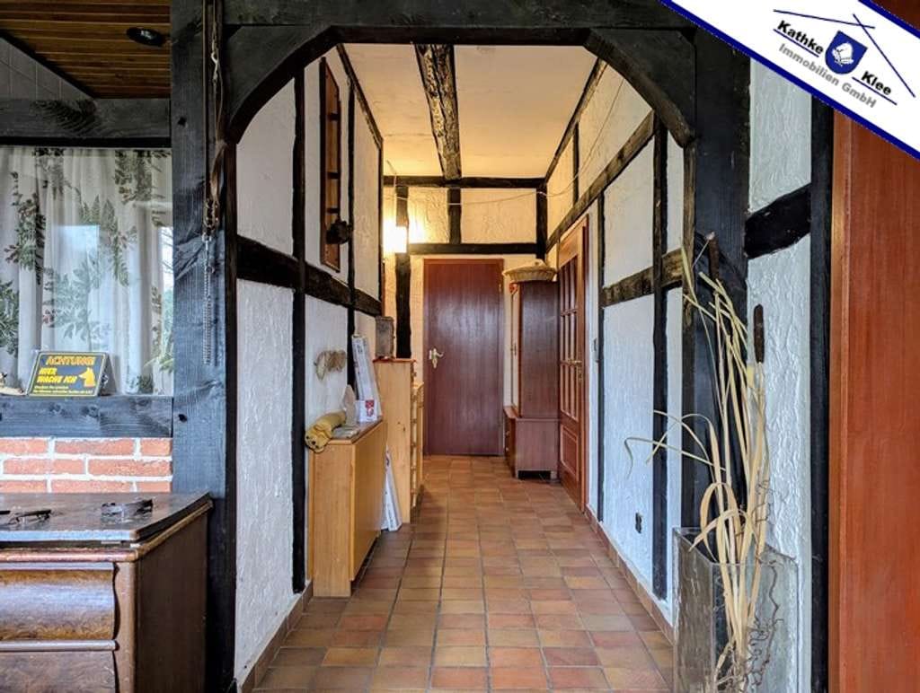 Immobilie in Walsrode - Historischer Charme trifft modernen Wohnkomfort: Großzügiges Anwesen mit Biotop, Stall und Scheune - Bild 3
