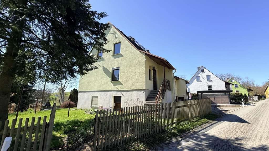 Immobilie in Olbernhau - Solide Doppelhaushälfte in ruhiger Lage - Bild 1
