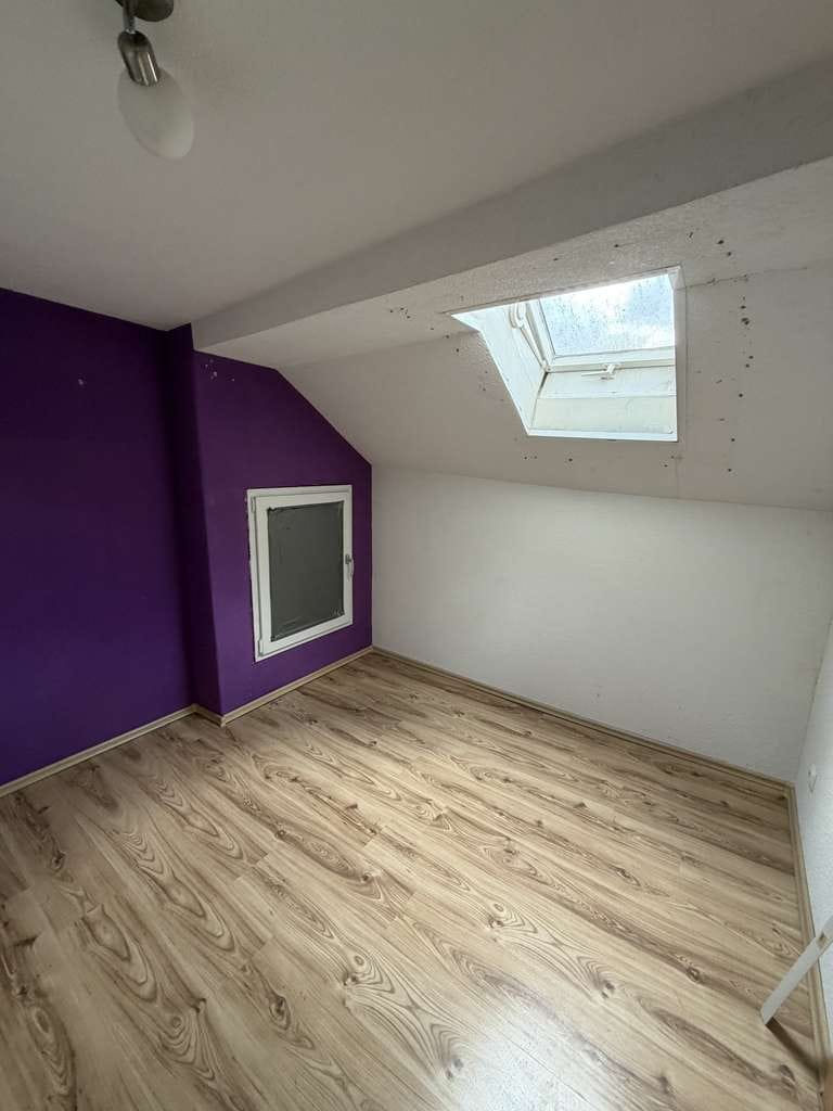 Immobilie in Rehlingen-Siersburg - Charmantes Einfamilienhaus mit Garage und Stellplatz - Bild 2