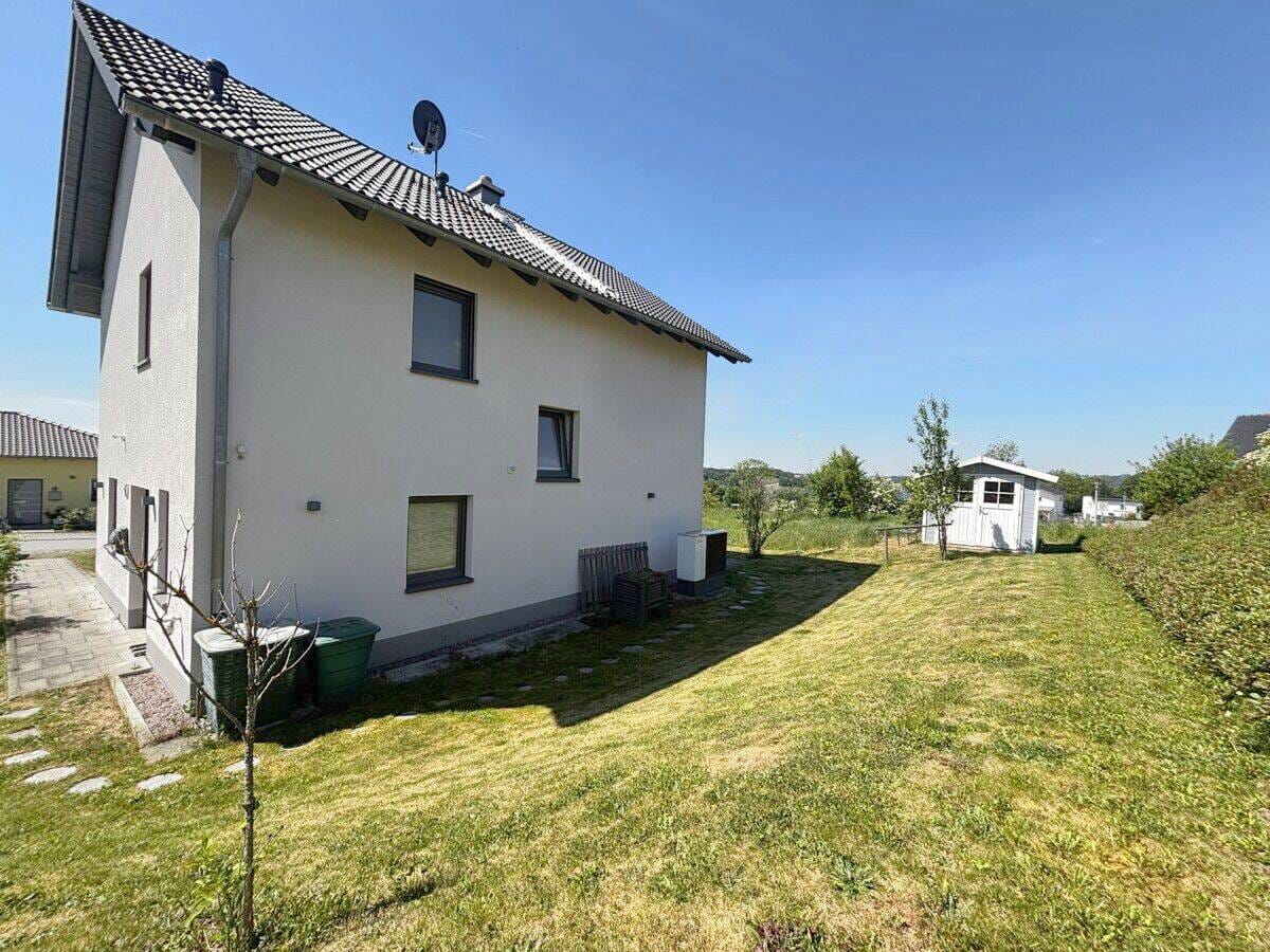 Immobilie in Windorf - MODERNES WOHNEN IM NEUBAUGEBIET: SÜSSES KLEINES EINFAMILIENHAUS FÜR PAARE ODER KLEINE FAMILIEN! - Bild 1