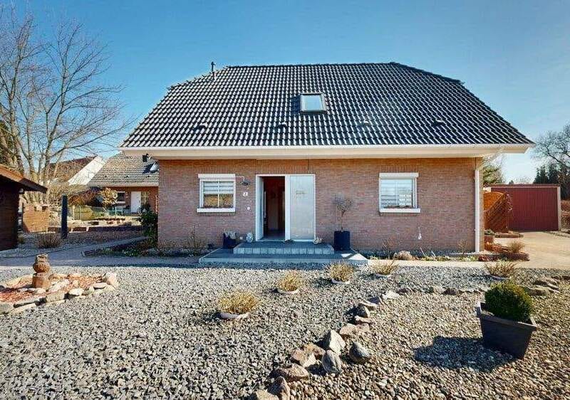 Immobilie in Neuzelle - Modernes Einfamilienhaus mit Garage, Grundstück, 2 Terrassen in Möbiskruge bei Eisenhüttenstadt - Bild 0