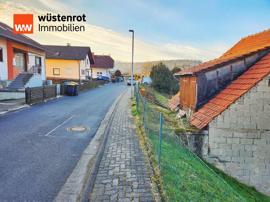 Immobilie in Biebergemünd - Willkommen altes Haus! DHH mit Mietern, riesigem Baugrundstück und zentralst in Biebergemünd-Kassel! - Bild 3
