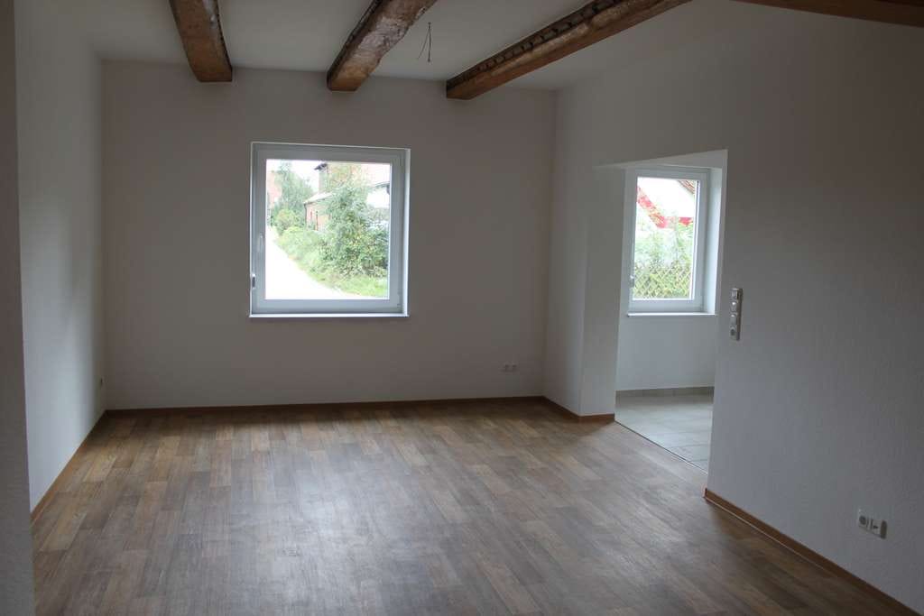 Immobilie in Gägelow - Zwei moderne Reihenhäuser mit weitläufigem Grundstück und Stallgebäude - Bild 2
