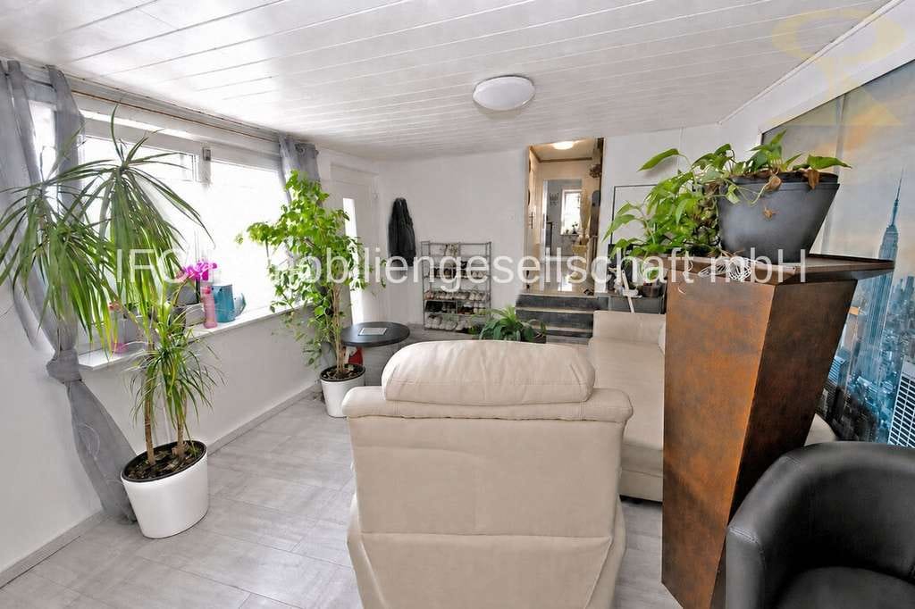 Immobilie in Südliches Anhalt - Doppelhaushälfte mit überdachter Terrasse, Pool, Garage und vielen Extras in Edderitz - Bild 3