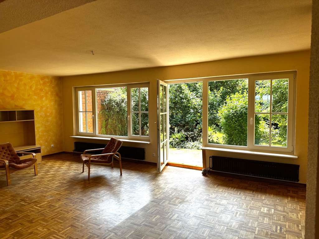 Immobilie in Wennigsen (Deister) - Familienhaus in Wennigsen - Holtensen mit grünem Garten und viel Platz ! - Bild 3