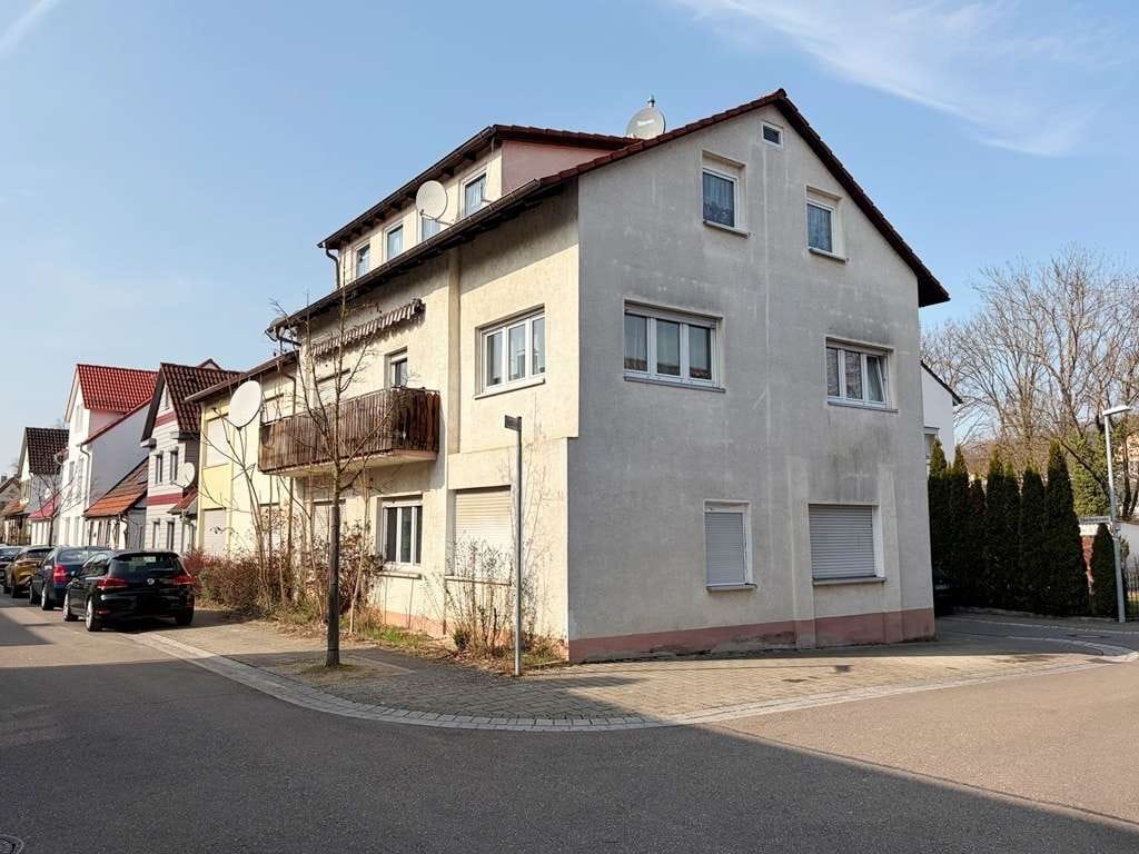 Immobilie in Uhingen - Uhingen: 3-Familienhaus mit Perspektive und Potenzial - Bild 1