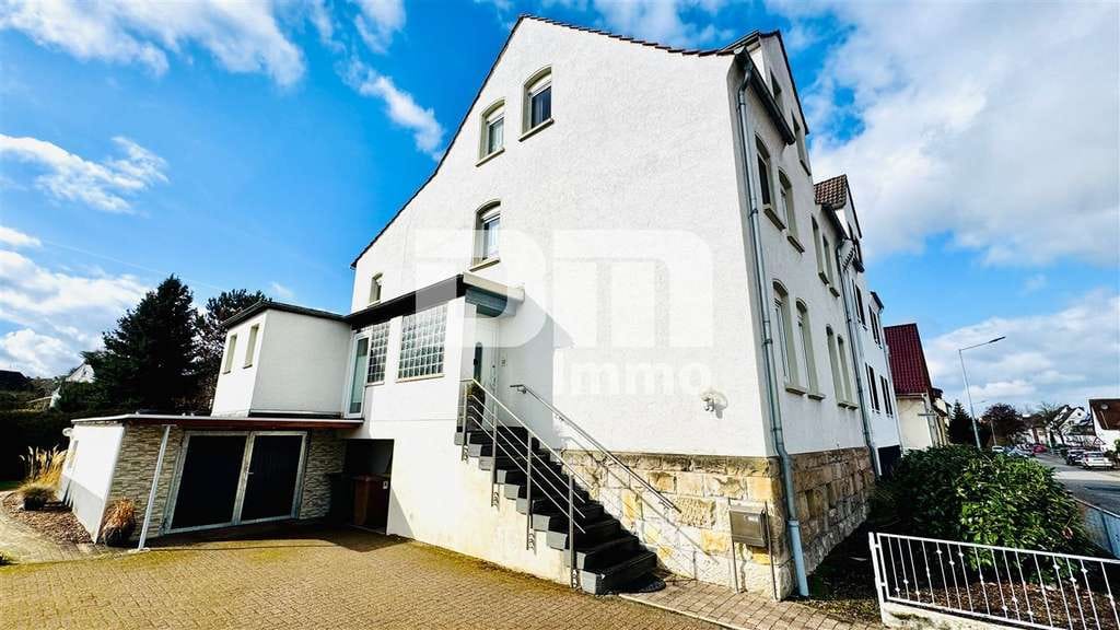 Immobilie in Niestetal - Ein bis Zweifamilienhaus mit 2 Terrassen, Garage und angelegtem Gartenbereich - Bild 2