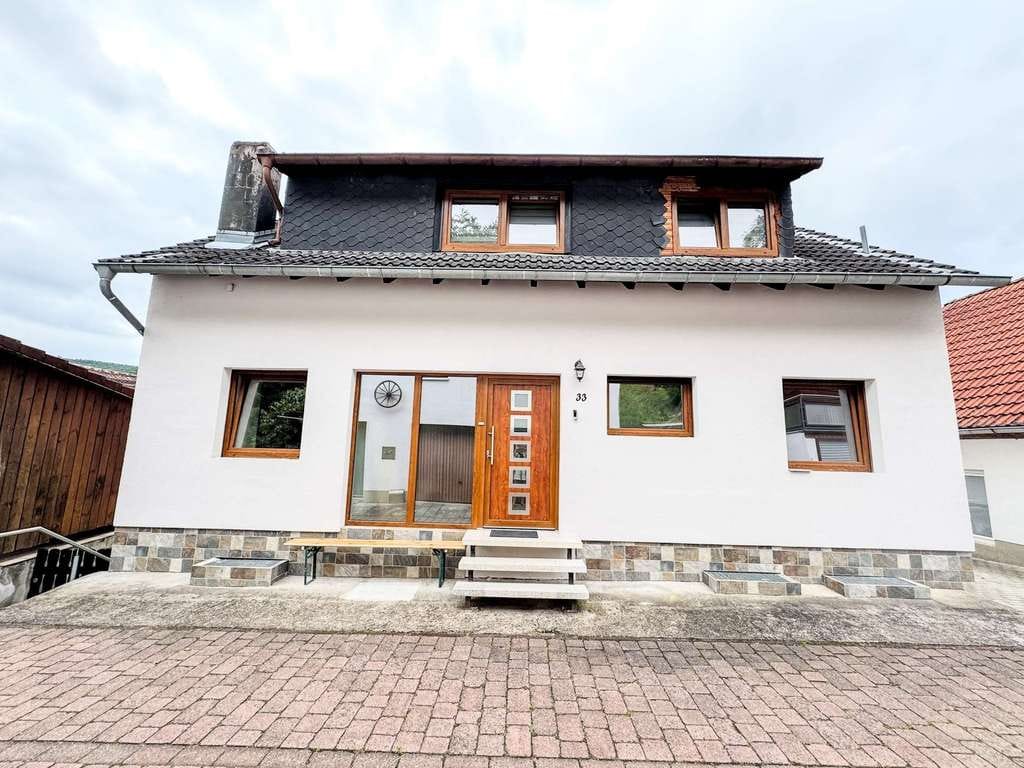 Immobilie in Breuberg - Eigennutzung mit Vermietungsmöglichkeit - Aussicht wie im Urlaub - Bild 2