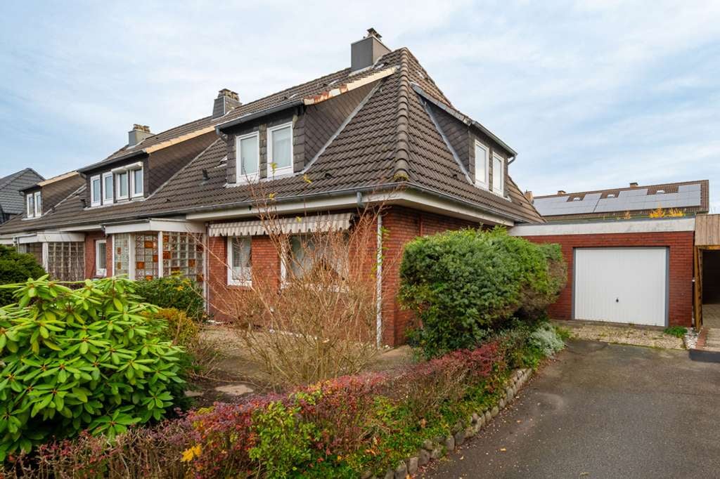 Immobilie in Husum - Reihenendhaus in Husumer Top-Lage mit Potenzial zum individuellen Wohntraum. - Bild 2
