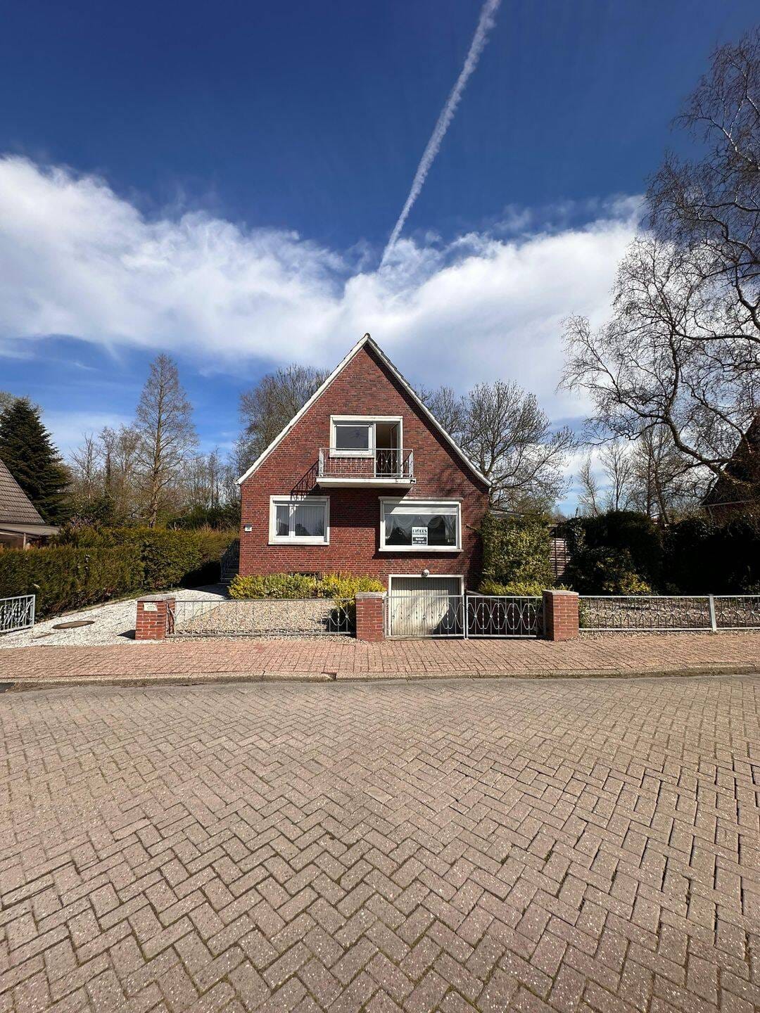 Immobilie in Hinte - Freistehendes Einfamilienhaus auf Eigentumsgrundstück in Hinte, Nähe Greetsiel zu verkaufen!  - Bild 1