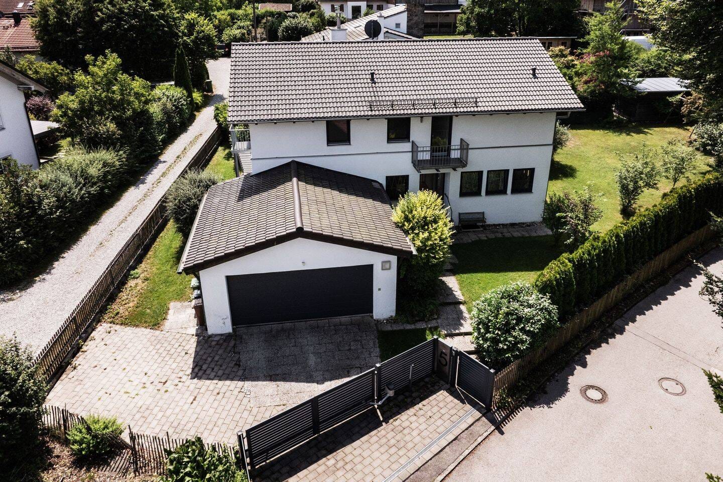 Immobilie in Schäftlarn - Platz für die große Familie, ein  Mehrgenerationenprojekt oder Wohnen & Arbeiten /// Haus in idyll. Lage in Hohenschäftlarn - Bild 0