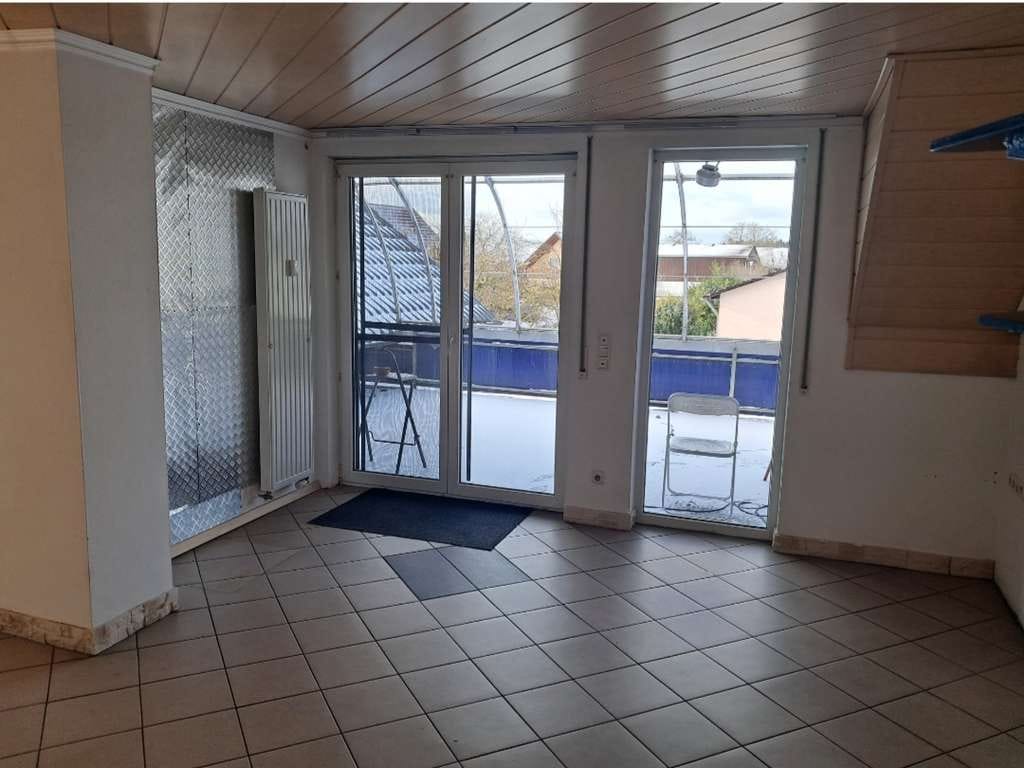 Immobilie in Hemau - Lichtdurchflutete, offene Wohnung mit Gartenanteil - Bild 2