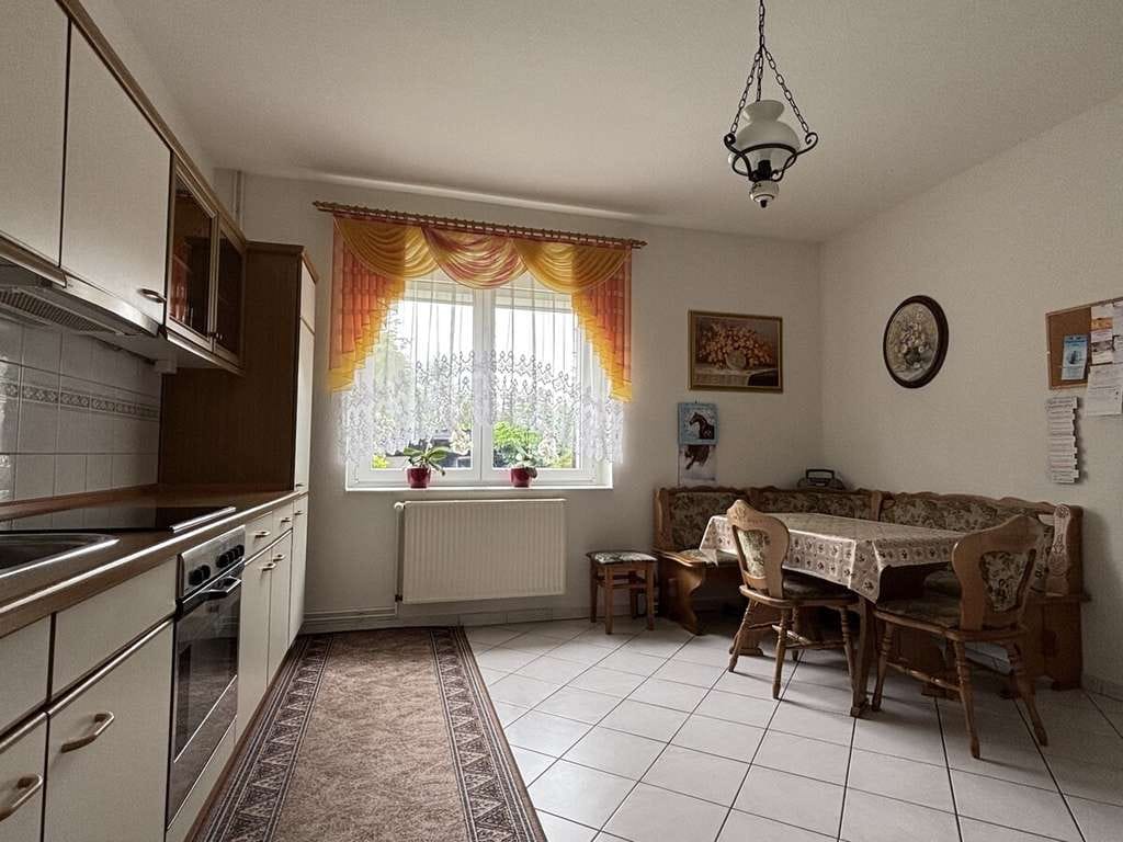 Immobilie in Niedergörsdorf - Niedergörsdorf: Charmantes Reihenhaus mit großem Naturgrundstück – sanierter Altbau in ruhiger Lage - Bild 2