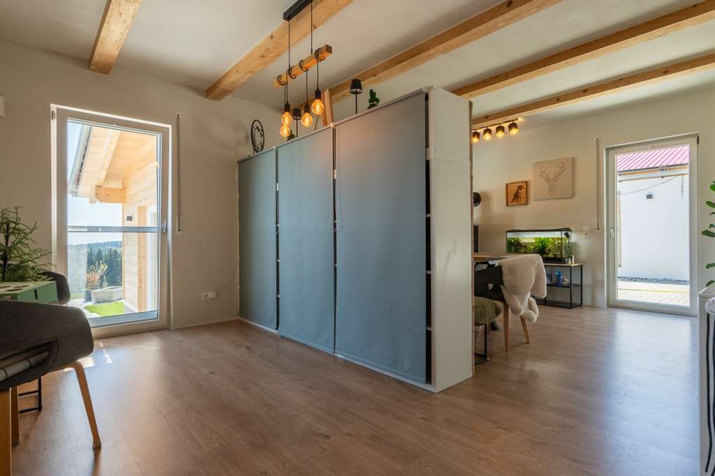 Immobilie in Wegscheid - Wegscheid:
Wohnen mit Panorama: Moderner Bungalow mit Pool, Sauna & traumhaftem Alpenblick - Bild 1