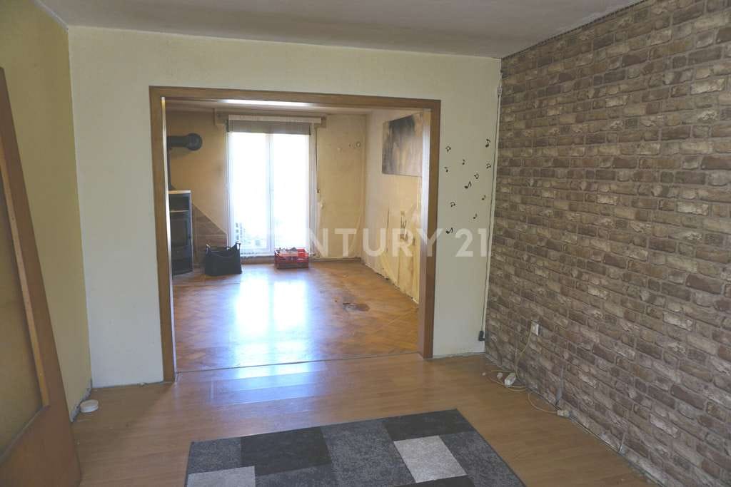 Immobilie in Swisttal - Wohnhaus mit Nebengebäuden - Viel Potenzial für Handwerker - in Swisttal-Ollheim - Bild 2