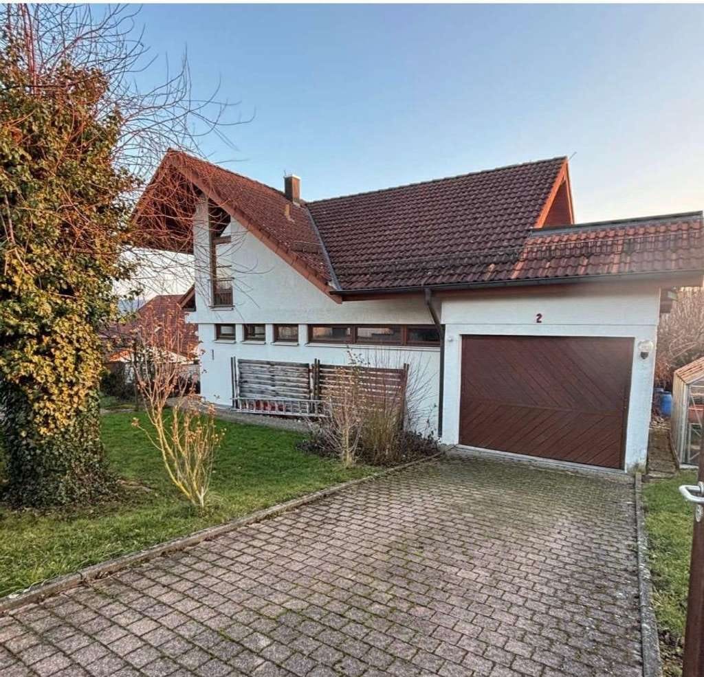 Immobilie in Eberstadt - Wohnen mit Charakter: Großzügiges Haus in Eberstadt - Bild 0