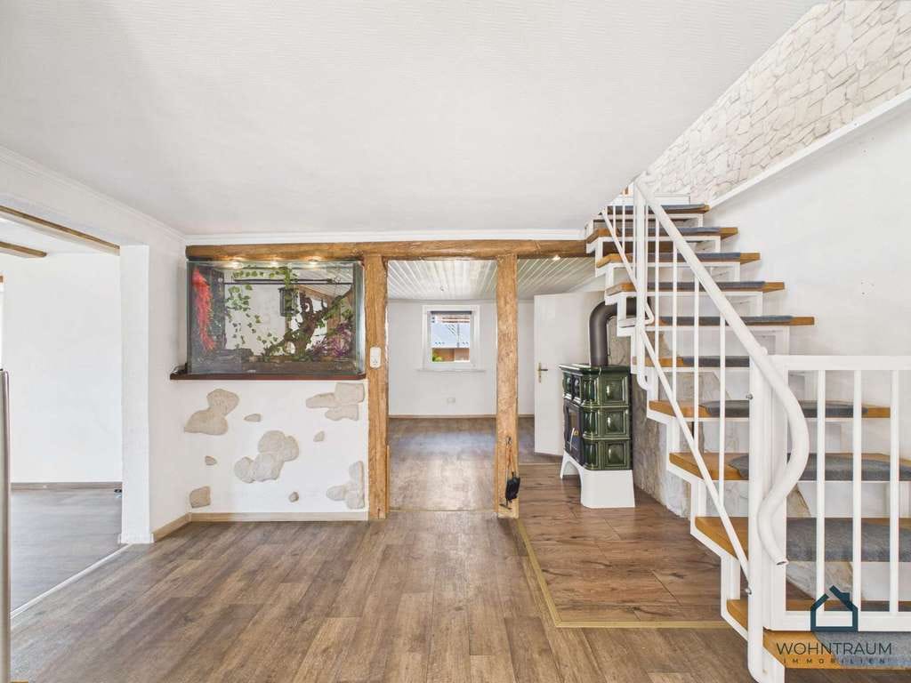 Immobilie in Hohberg - Nur kurze Zeit verfügbar – Modernisiertes EFH mit Kamin & Carport in Hohberg - Bild 1