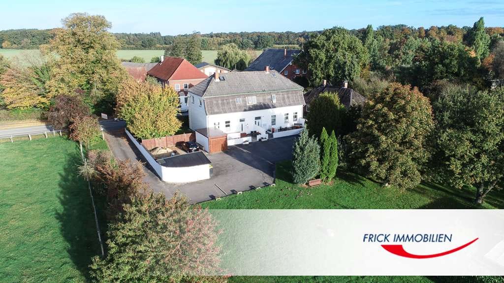 Immobilie in Hamberge - Großes Wohnhaus mit 3 Wohnungen und 1,45 ha Hauskoppel + Stall - Bild 0