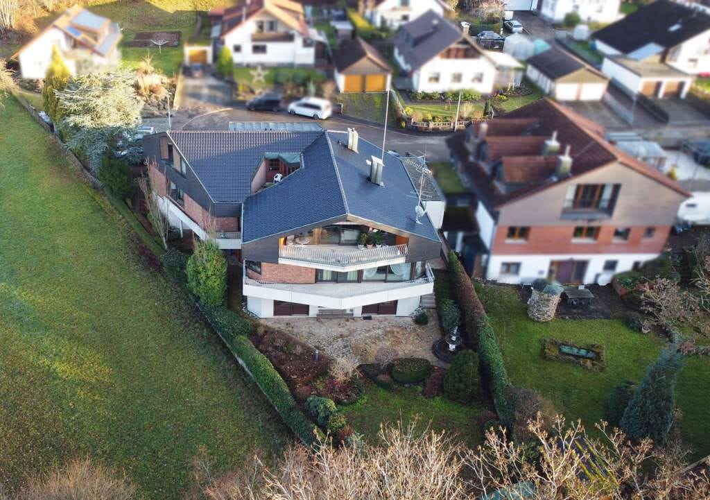 Immobilie in Spraitbach - Imposantes Wohn- und Geschäftshaus in Ortsrandlage! - Bild 1