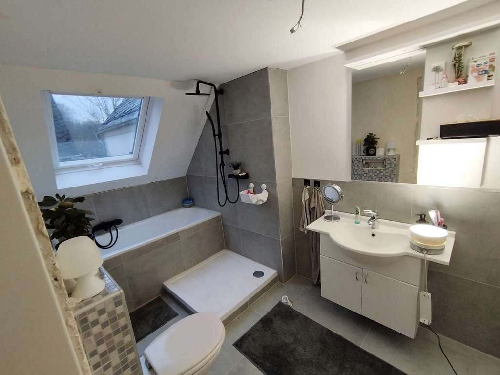 Immobilie in Stahlhofen am Wiesensee - Ein- bis Mehrfamilienhaus dazu eine Scheune im Stahlhofen mit Seeblick - Bild 3