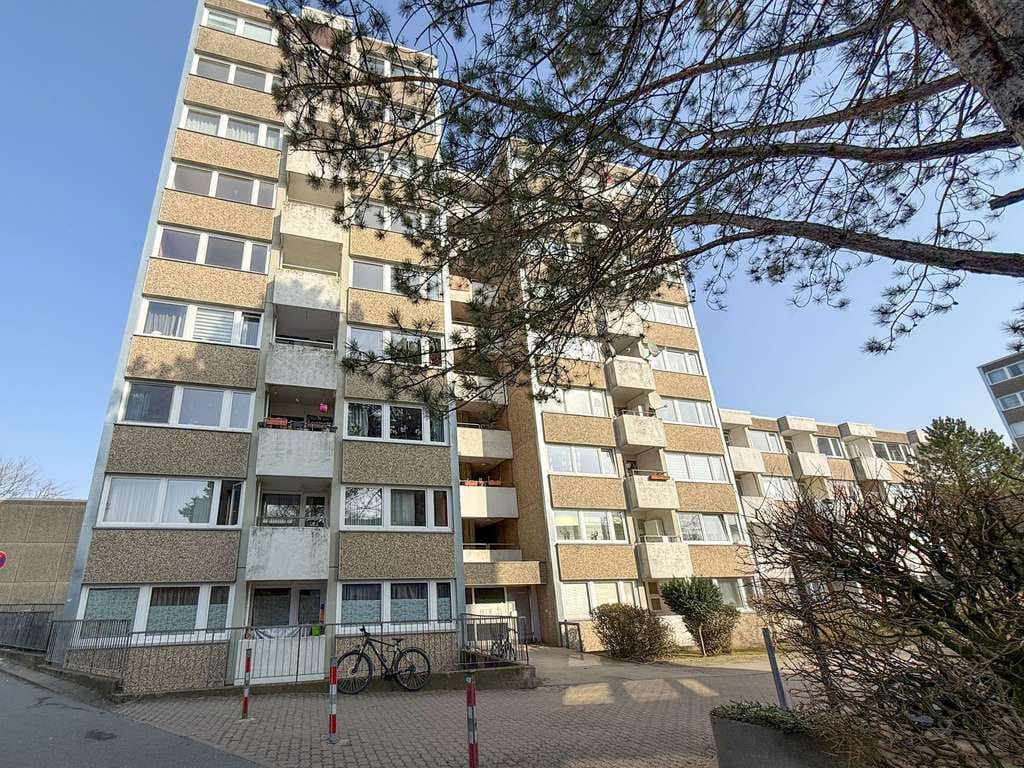 Immobilie in Pinneberg - 4 Zimmer-Eigentumswohnung in zentraler Wohnlage - Bild 0