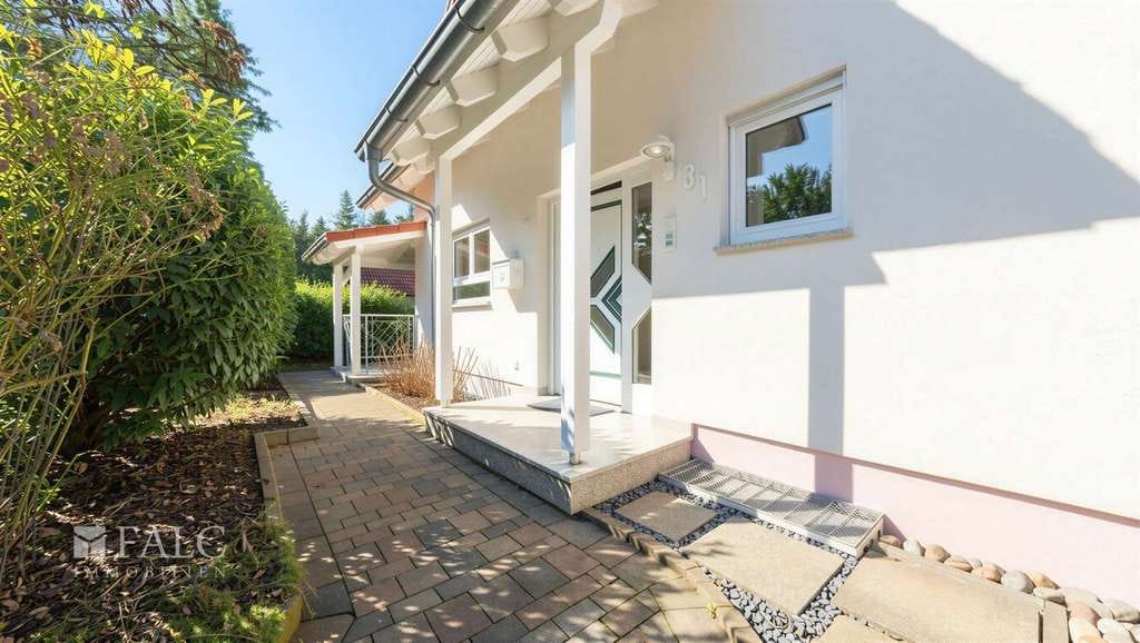 Immobilie in Jagsthausen - Halbes Haus, volles Glück - FALC Immobilien Heilbronn - Bild 1