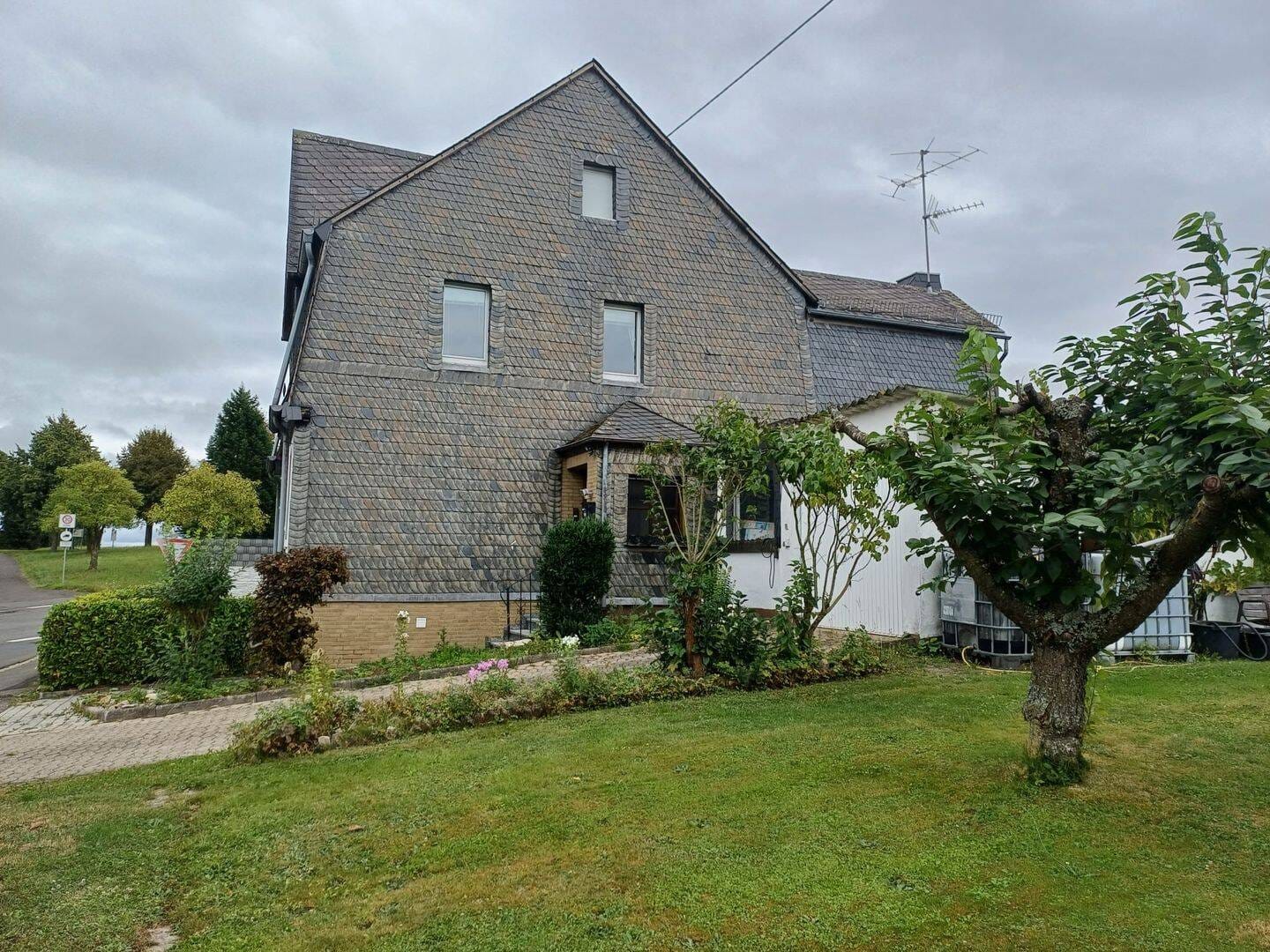 Immobilie in Gondershausen - ehemaliges Forsthaus mit Potenzial - Bild 1