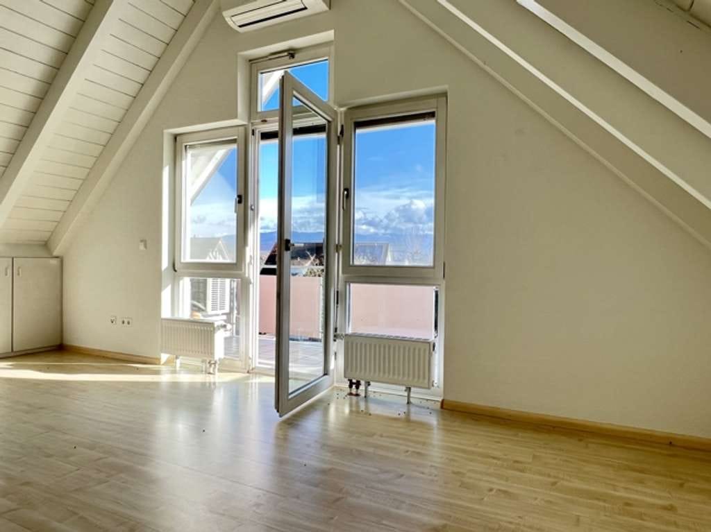 Immobilie in Bad Krozingen - - DG mit tollem Fernblick, ideal zum Wohnen und Arbeiten - 360° VIEW - Bild 4