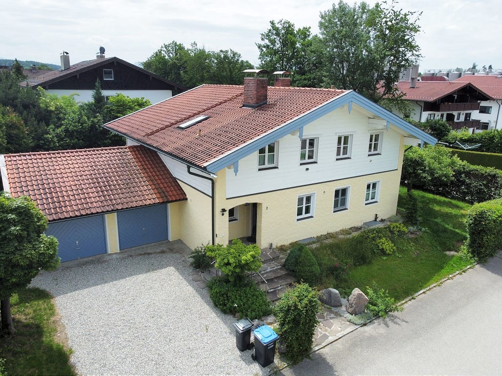 Immobilie in Halfing - Großzügiges Landhaus in bevorzugter Wohnlage - Bild 0