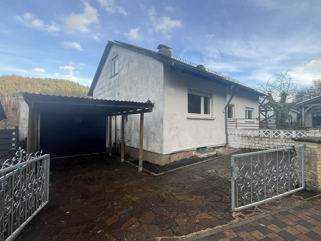 Immobilie in Gehrweiler - Einfamilienhaus mit Einliegerwohnung auf großem Grundstück - Bild 0