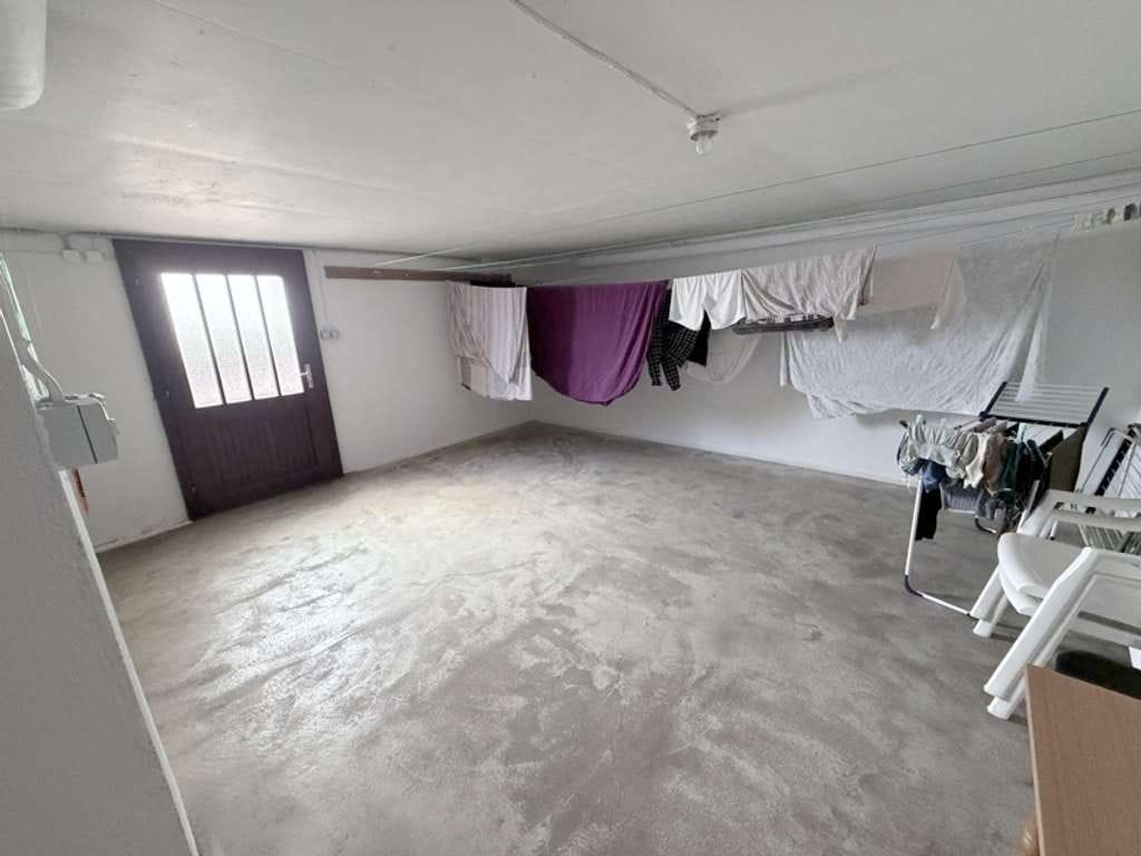 Immobilie in Stuhr - Solides Mehrfamilienhaus mit 6 Wohnungen in fantastischer Wohnlage von Stuhr zum "Schnäppchenpreis" - Bild 3