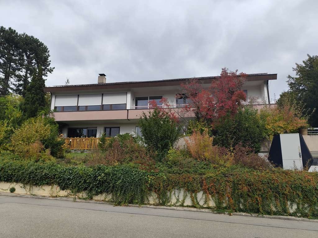 Immobilie in Simmozheim - Traumhaus mit  viel Platz in bester Aussichtslage - Bild 2
