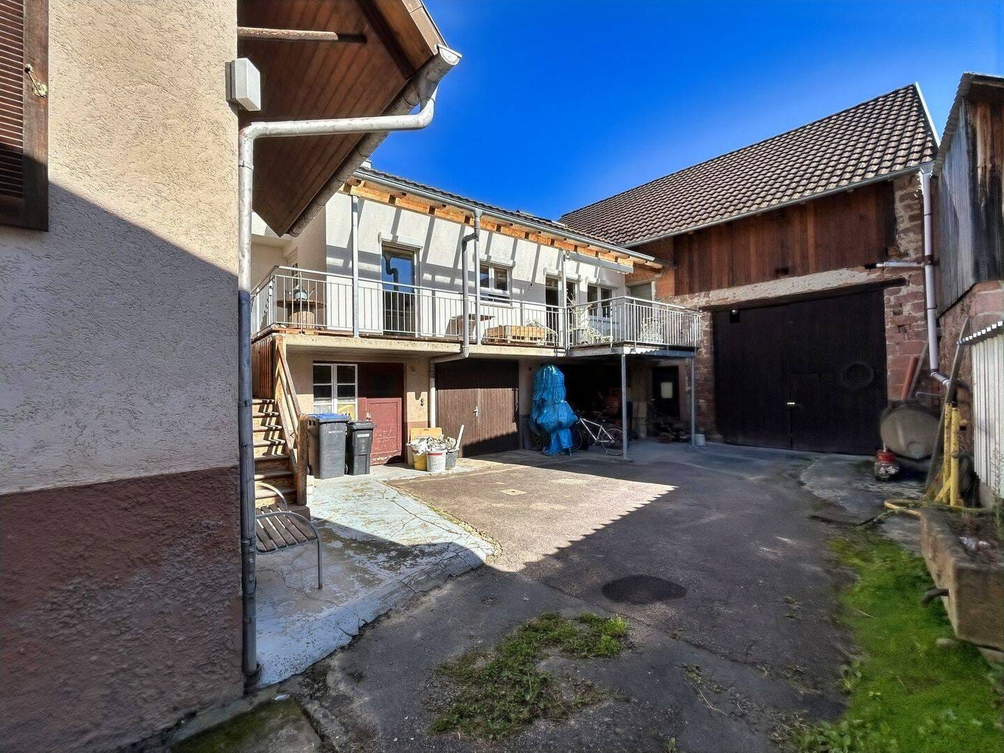 Immobilie in Herbolzheim - Charmantes, vielseitiges Anwesen - Bild 2