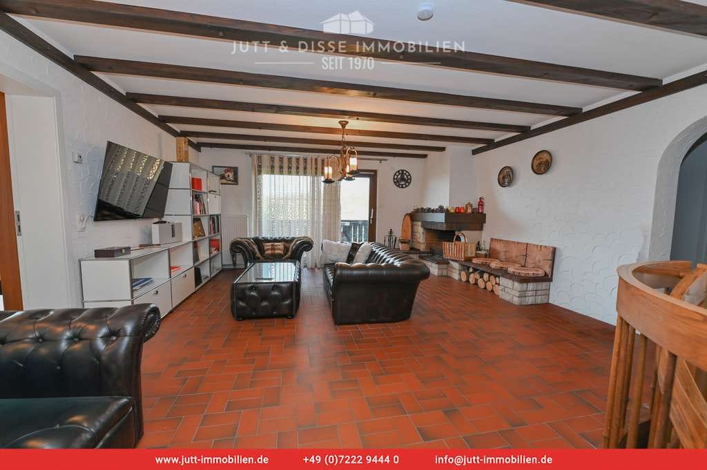 Immobilie in Sinzheim - Villa mit Panoramaaussicht, Terrassen, Garten und 3 Garagen in Sinzheim-Vormberg - Bild 3