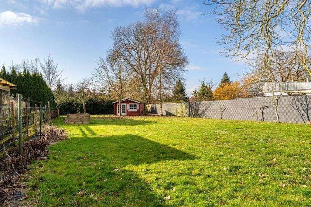 Immobilie in Westerholt - Westerholt: Großzügiges Wohnhaus mit Garage und großem Grundstück in Nenndorf! - Bild 2