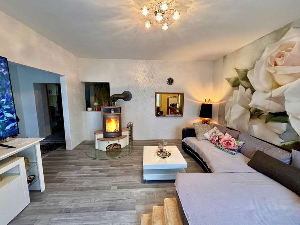 Immobilie in Torgelow - HORN IMMOBILIEN ++ liebevoll renoviertes Ein- oder Zweifamilienhaus in Torgelow mit großem Grundstüc - Bild 2