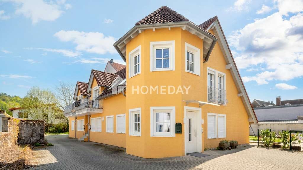 Immobilie in Eschelbronn - Voll vermietetes Weberhaus mit Praxis, 3 Balkonen und neuer Heizung in Eschelbronn - Bild 0
