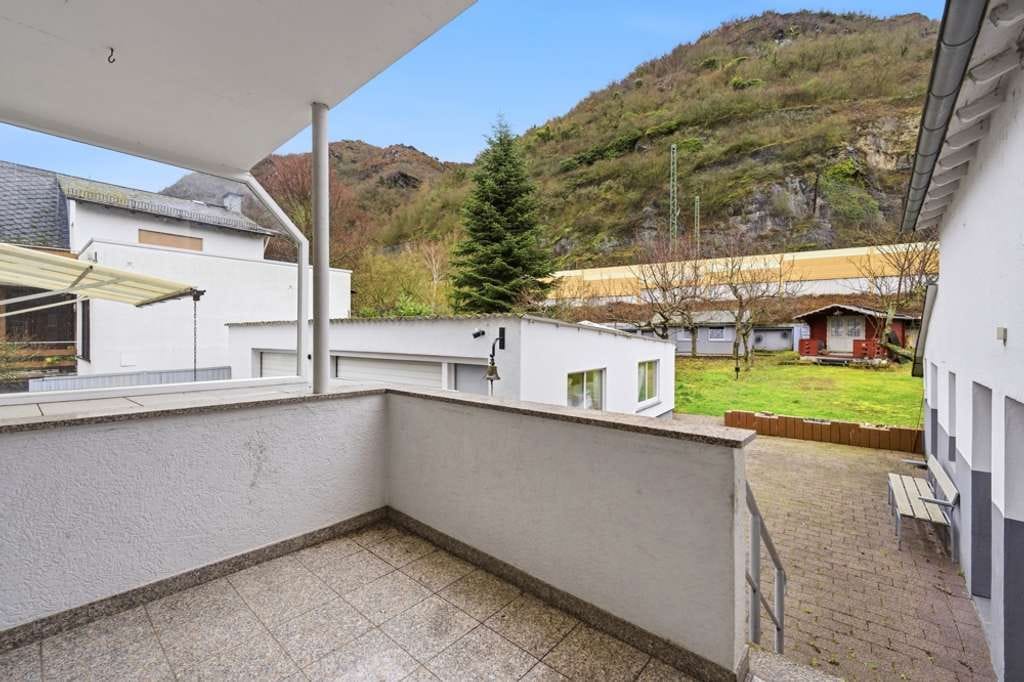 Immobilie in Kestert - ***Zwei Wohneinheiten, viele Möglichkeiten – Ihr Zuhause mit Rheinblick*** - Bild 2