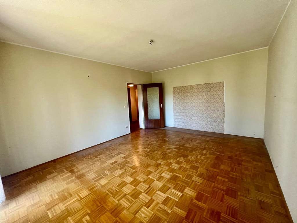 Immobilie in Bad Aibling - Attraktive Gelegenheit zur Modernisierung: sonnige 3-Zimmer-Wohnung mit Südbalkon - Bild 4