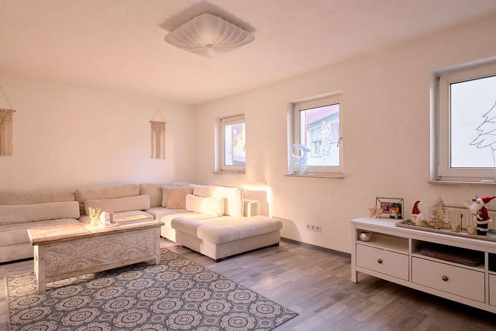 Immobilie in Winnenden - Die perfekte Alternative zur Wohnung: RMH für Familien mit Stellplatz und vielen Modernisierungen - Bild 3