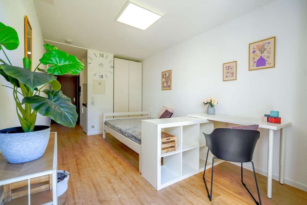 Immobilie in Pforzheim - Rendite-Knaller in Bestlage! Gepflegtes 1-Zimmer-Apartment in Pforzheim-Mitte - Bild 1