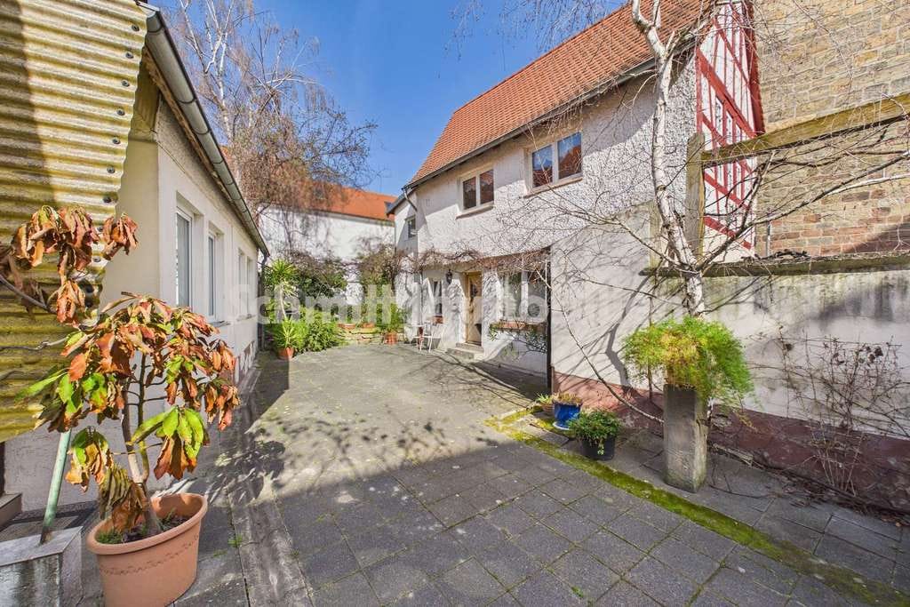 Immobilie in Freinsheim - Geschichte zum Einziehen. Denkmalensemble mit Fachwerkhaus im Herzen von Freinsheim. - Bild 3