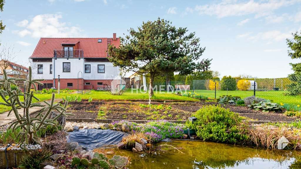 Immobilie in Borna - Wohnen mit Gartenidylle – freistehendes EFH mit Wellnessbad & großzügigem Raumangebot in Seenähe - Bild 0