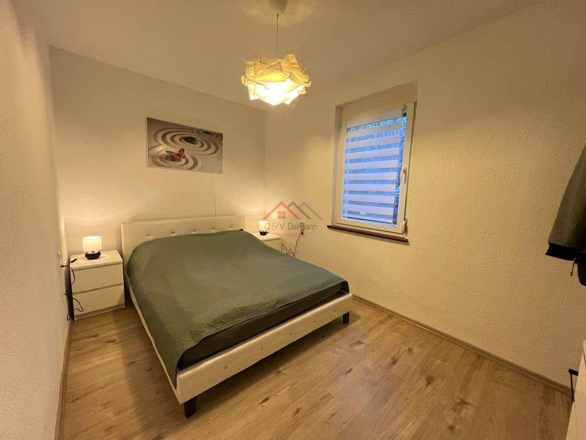 Immobilie in Trossingen - Doppelhaushälfte in ruhiger und bevorzugter Wohnlage von Trossingen. Legen Sie Ihr Kapital an! - Bild 4