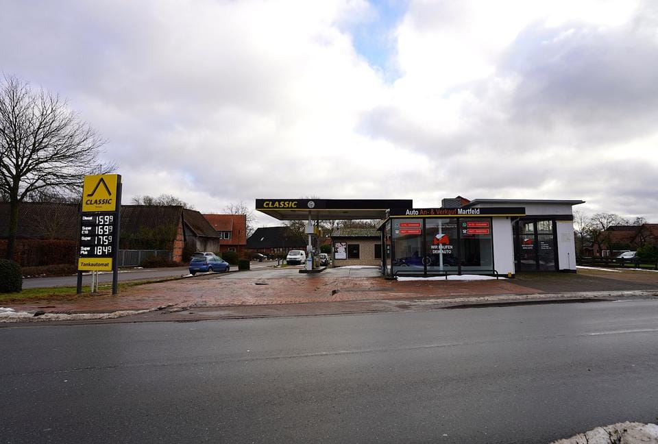Immobilie in Martfeld - Gelegenheit! Tankstelle mit voll ausgestatteter Werkstatt, extra Verkaufsfläche und Wohnhaus - Bild 0