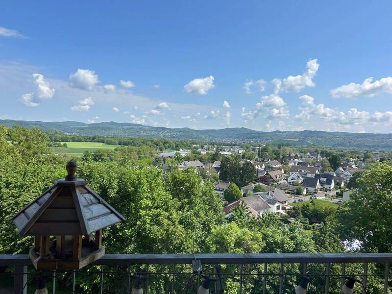 Immobilie in Sinzig - Blick ins Rheintal: Massives Architektenhaus mit 1-2 Wohnungen - Bild 0