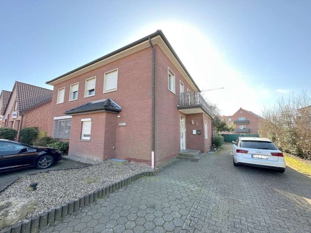 Immobilie in Haren (Ems) - Vermietetes Zweifamilienhaus als Kapitalanlage in Haren-Emmeln zu verkaufen - Bild 0