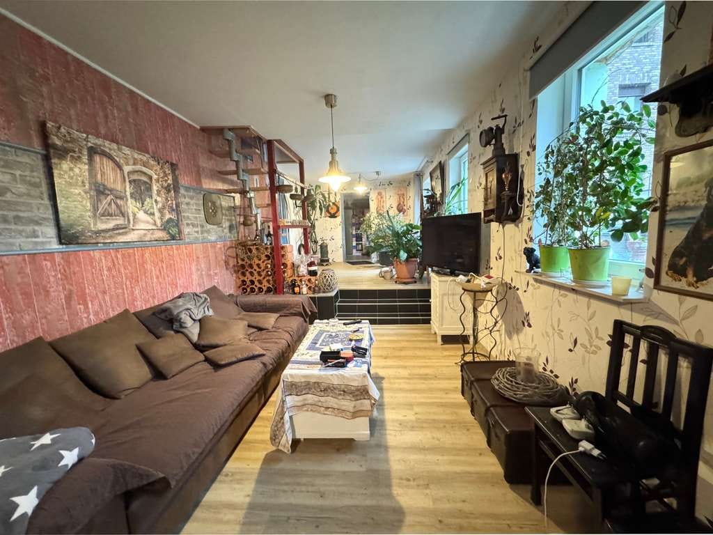 Immobilie in Troisdorf - Mehrfamilienhaus mit großem Garten und attraktiven Grundrissen - Bild 1